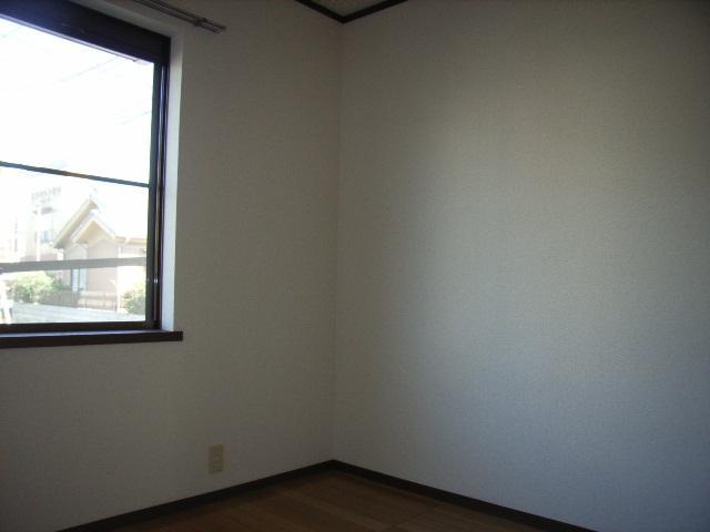 Other room space. Western style room