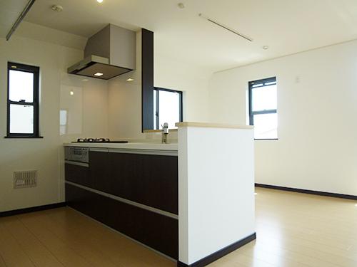 Same specifications photo (kitchen). 2.3.4 Building Same specifications