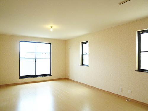 Same specifications photos (living). Same specifications