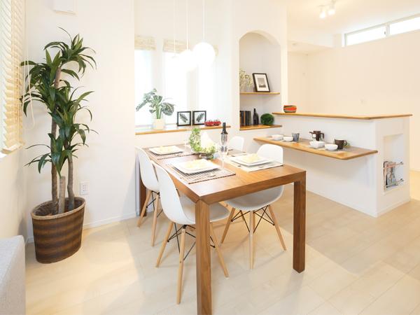 Living.  [living]  Of parenting mom ideal home district District 9-5 Building ※ December 2013 shooting