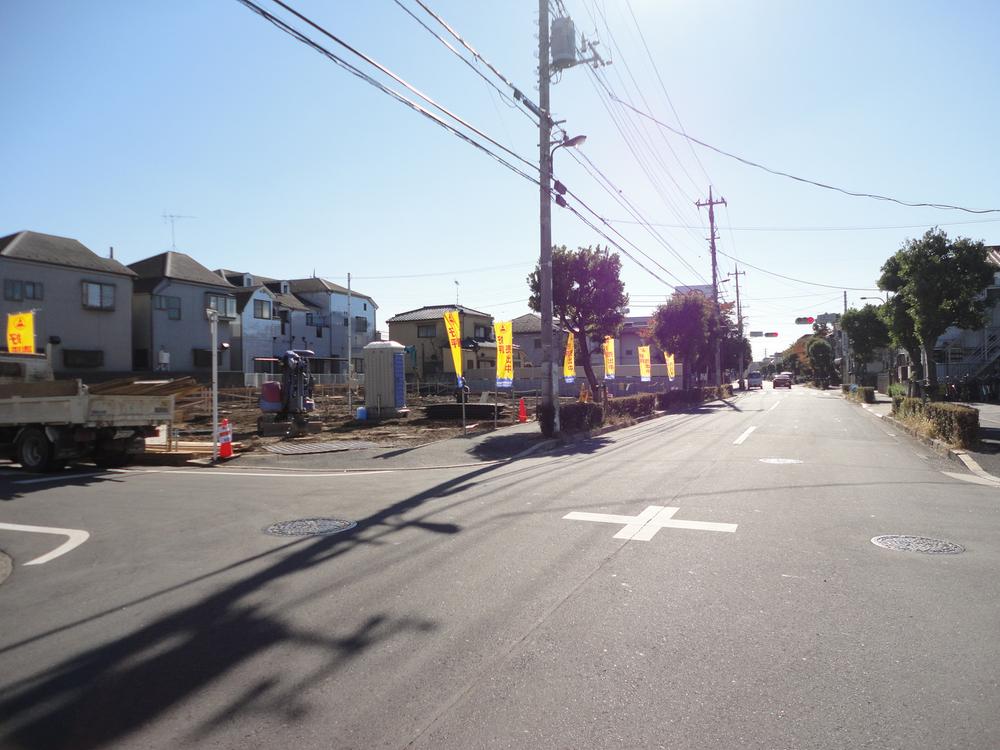 Local photos, including front road. Local (11 May 2013) Shooting