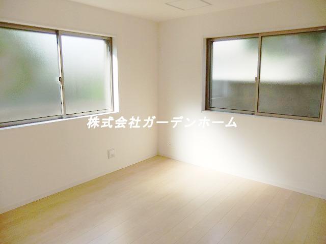 Non-living room. 2013/10
