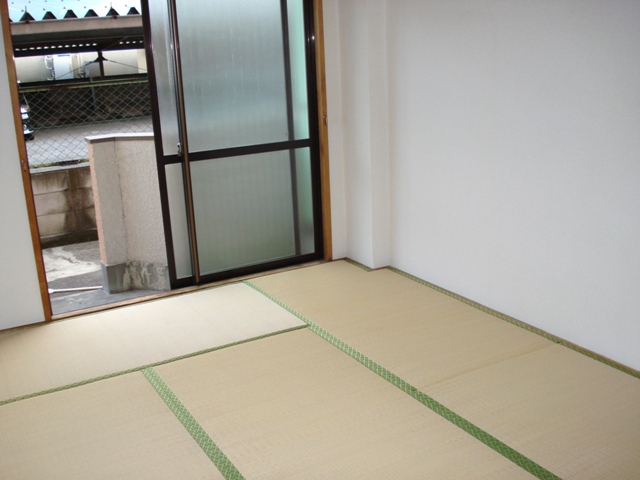 Other room space. And current state priority. The photograph is a separate, Room. 