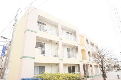 Building appearance. The same day can be guided