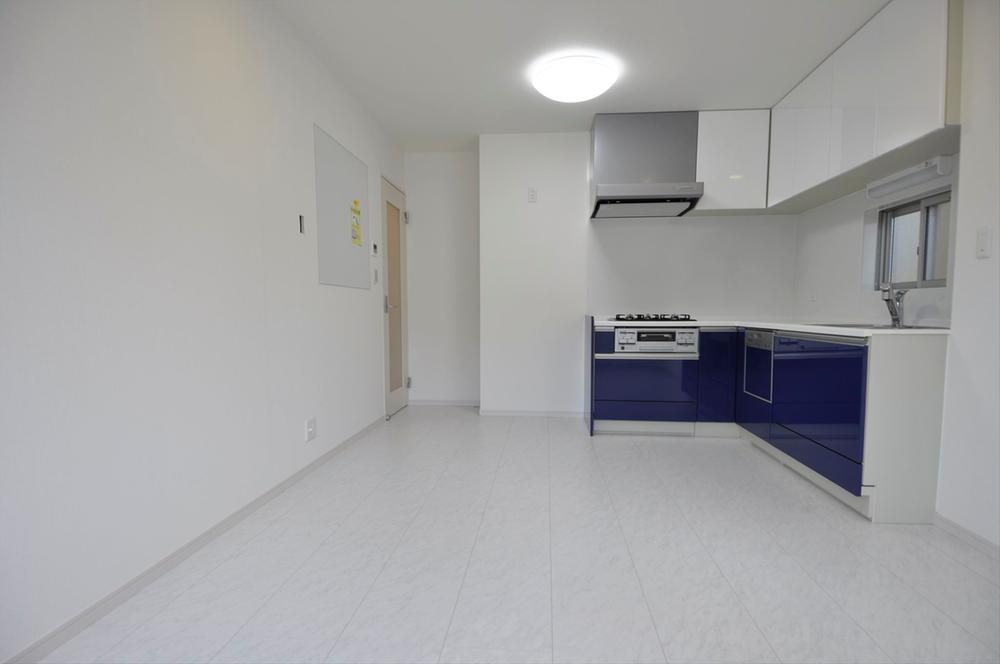 Living. 5 Building a living-dining