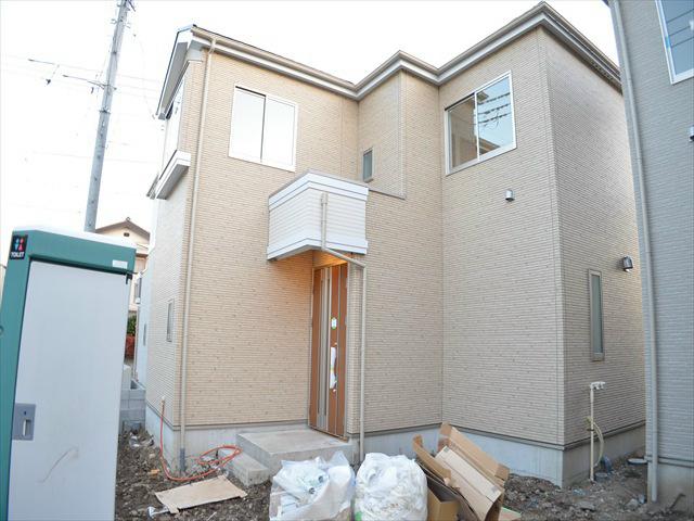 Local appearance photo. Toneri Station 2-minute walk