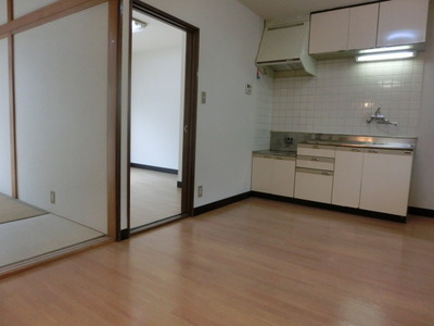 Living and room. 6 Pledge of easy-to-use DK rooms