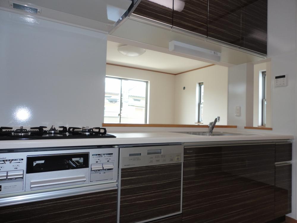 Kitchen. Local (March 2013) Shooting