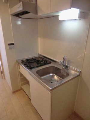 Kitchen. Two-burner gas system Kitchen Spacious sink