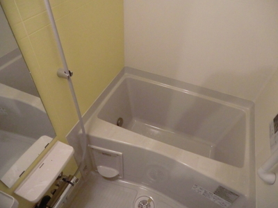 Bath. Reheating Bathroom with bathroom dryer