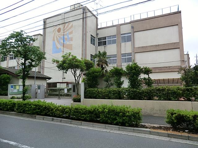 Primary school. Nishiiko 150m up to elementary school