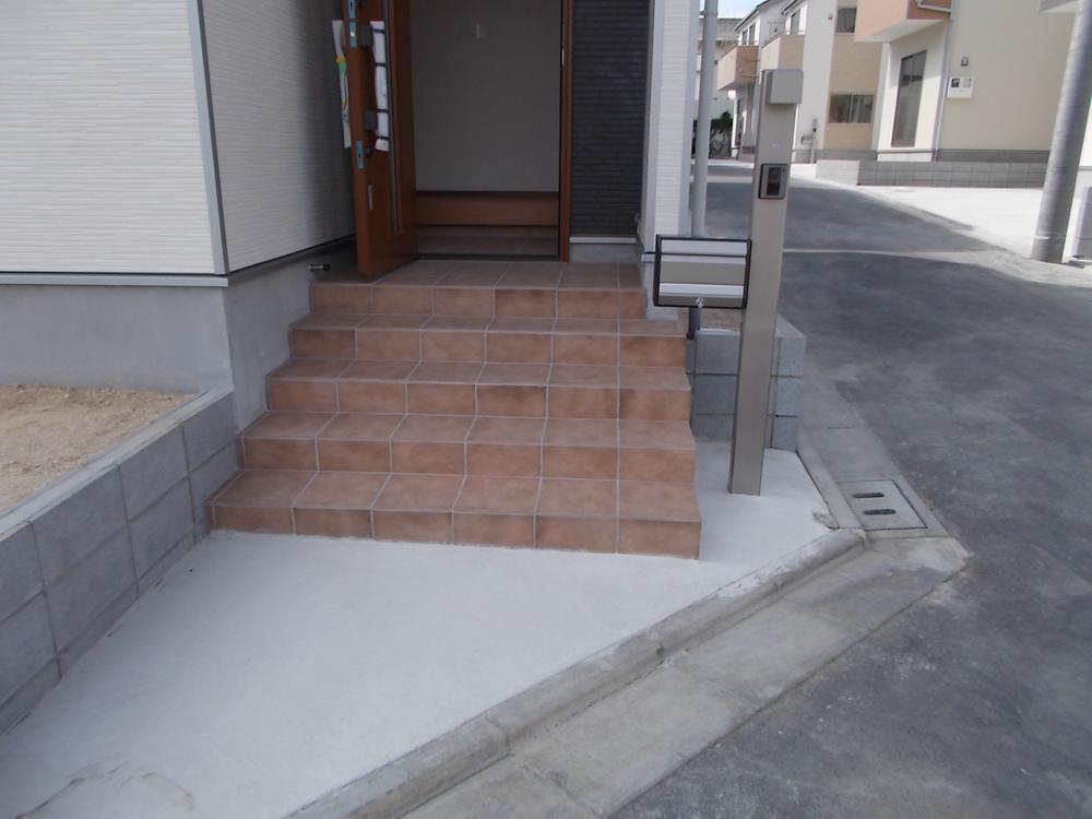 Entrance. Stylish entrance porch to welcome the guests