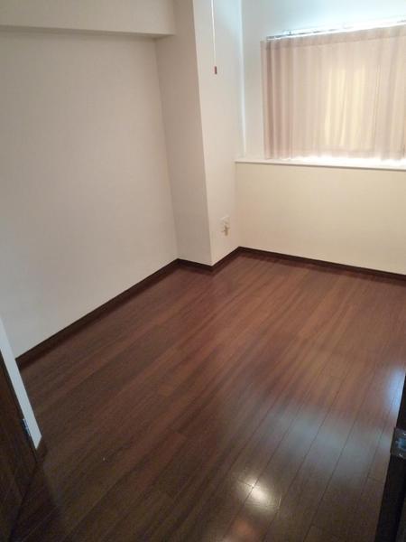 Non-living room. Western-style about six tatami