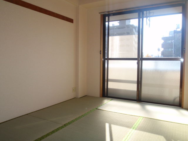 Other room space. Japanese-style room 6 quires