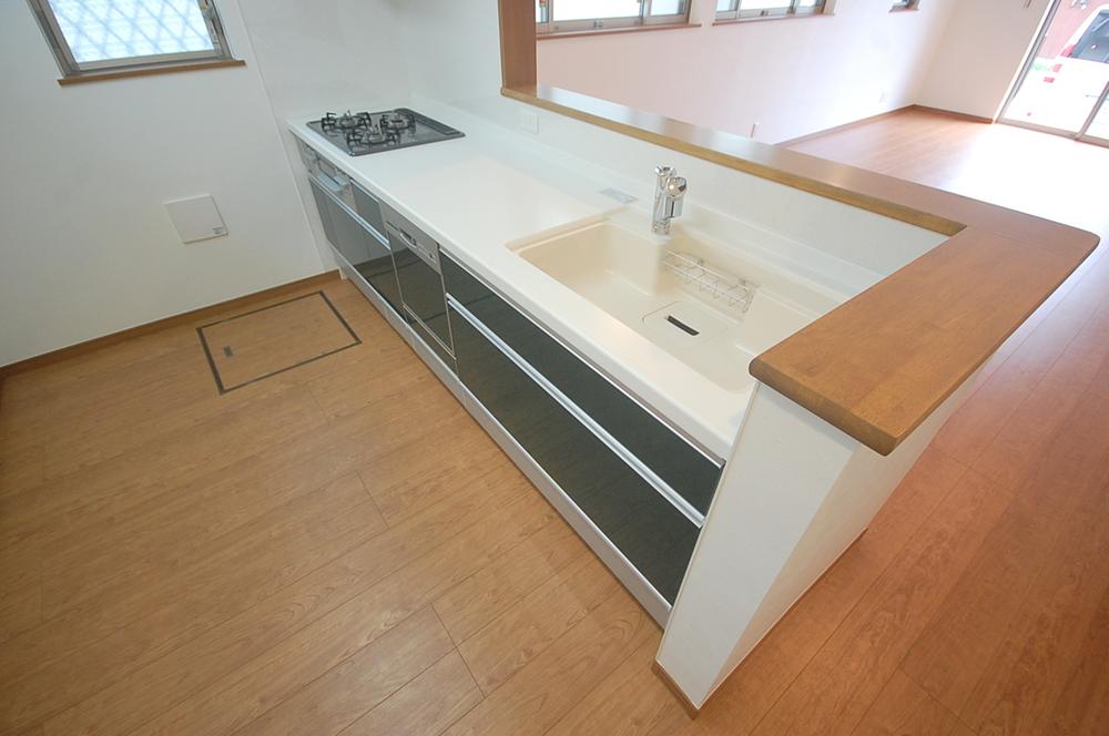 Same specifications photo (kitchen). Example of construction