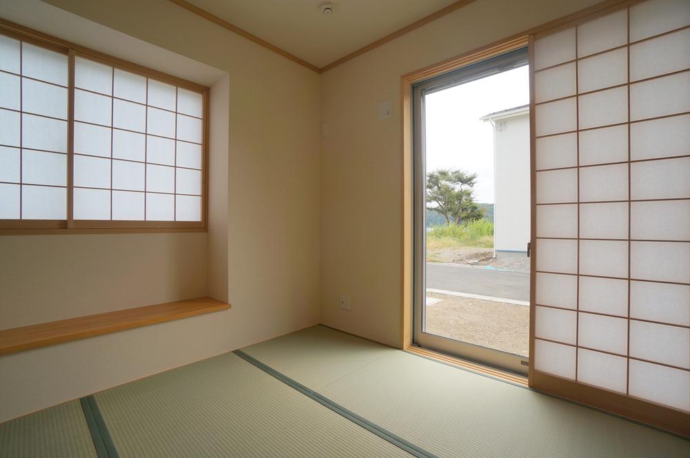 Other introspection. Japanese style room