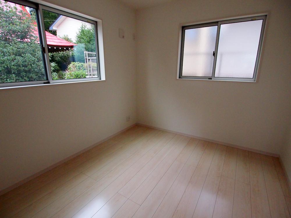 Other introspection. Western style room