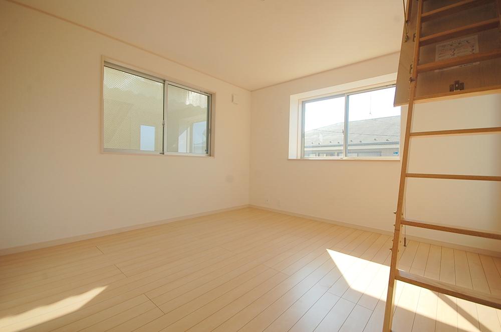 Other introspection. Western style room