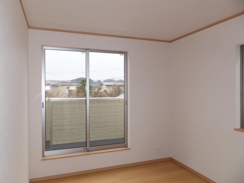 Non-living room. Local (12 May 2013) Shooting