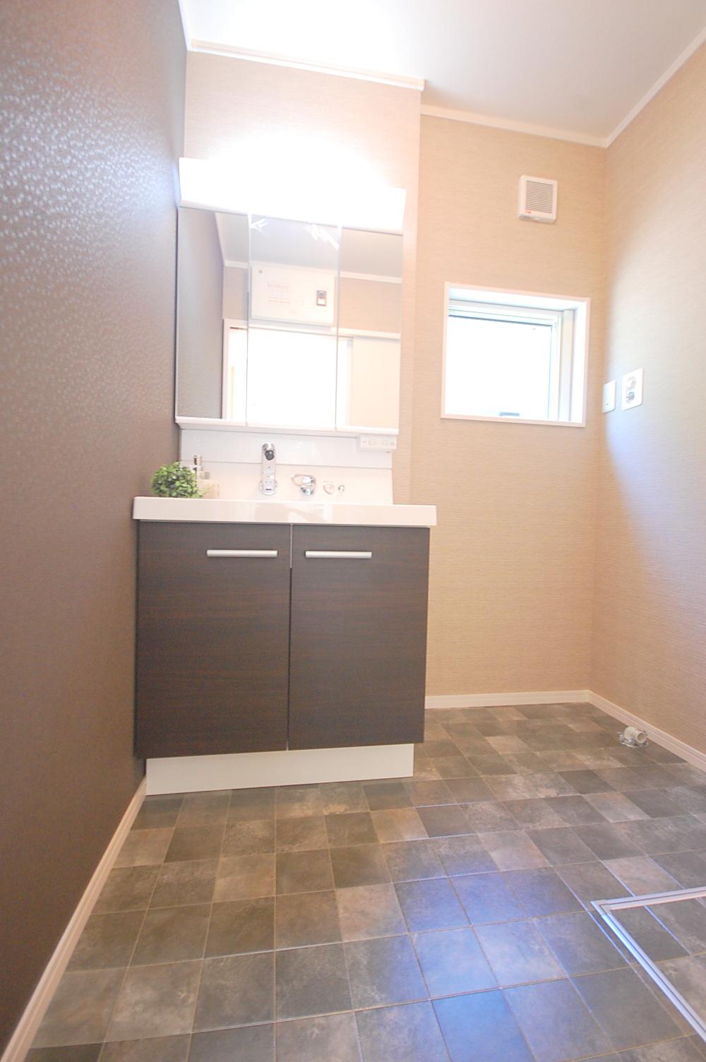 Same specifications photos (Other introspection). Same specifications washroom ・ Wash basin