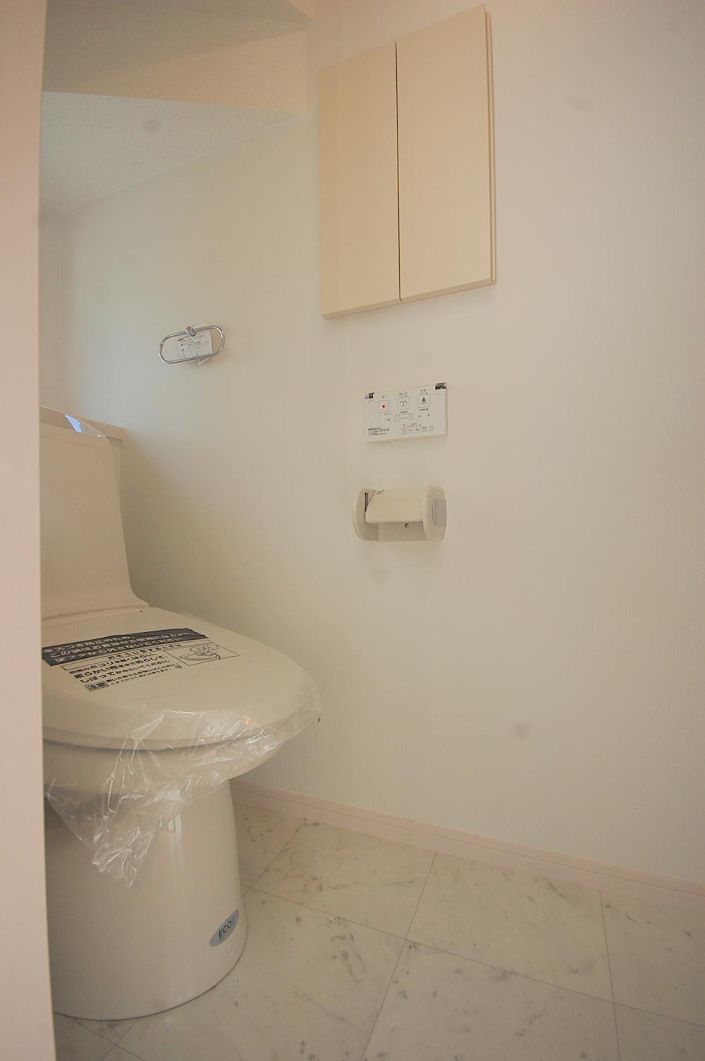 Same specifications photos (Other introspection). Same specifications toilet