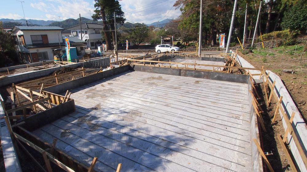 Local appearance photo. Local (11 May 2013) Shooting