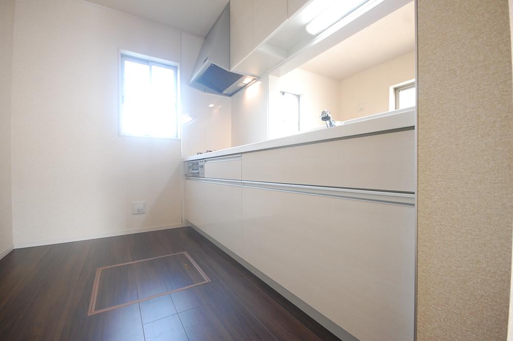 Same specifications photo (kitchen). (Building 2) same specification