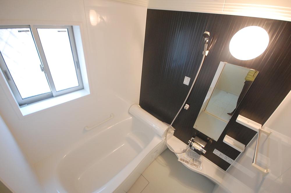 Same specifications photo (bathroom). (Building 2) same specification