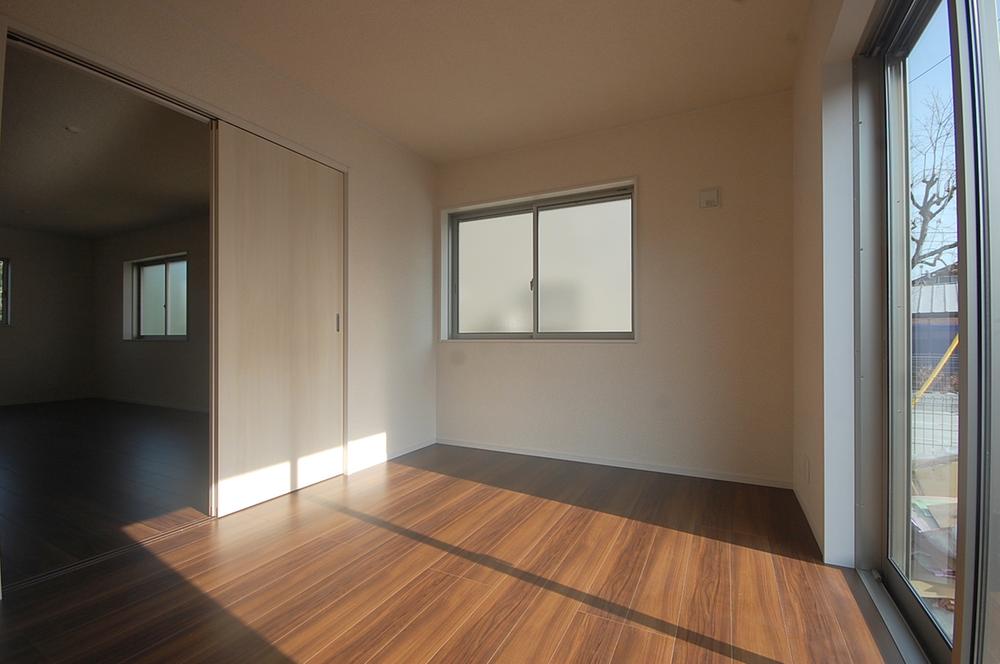 Same specifications photos (Other introspection). (Building 2) same specification