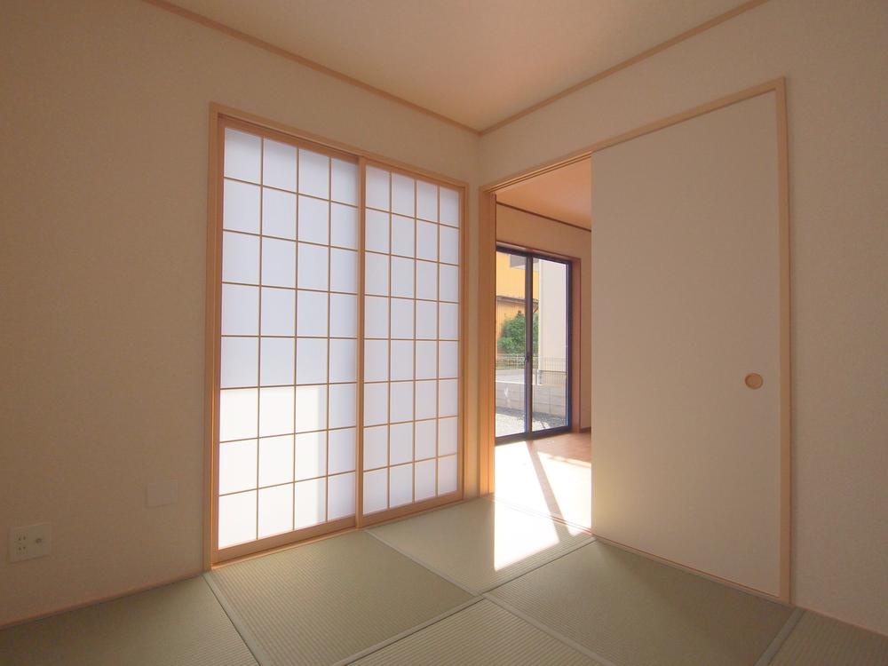 Other introspection. Japanese style room