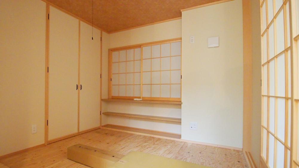 Other introspection. Japanese style room