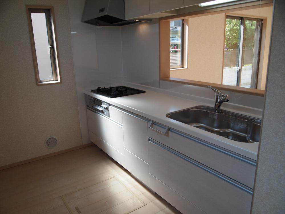 Kitchen. Same specifications construction cases