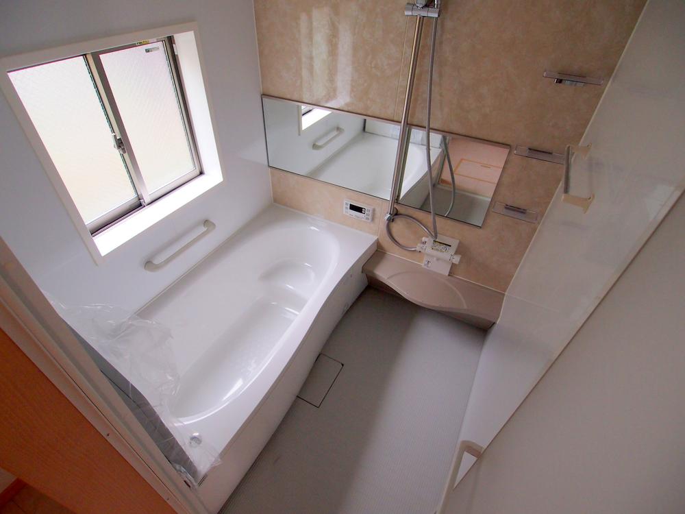 Same specifications photo (bathroom). Bathroom same specifications