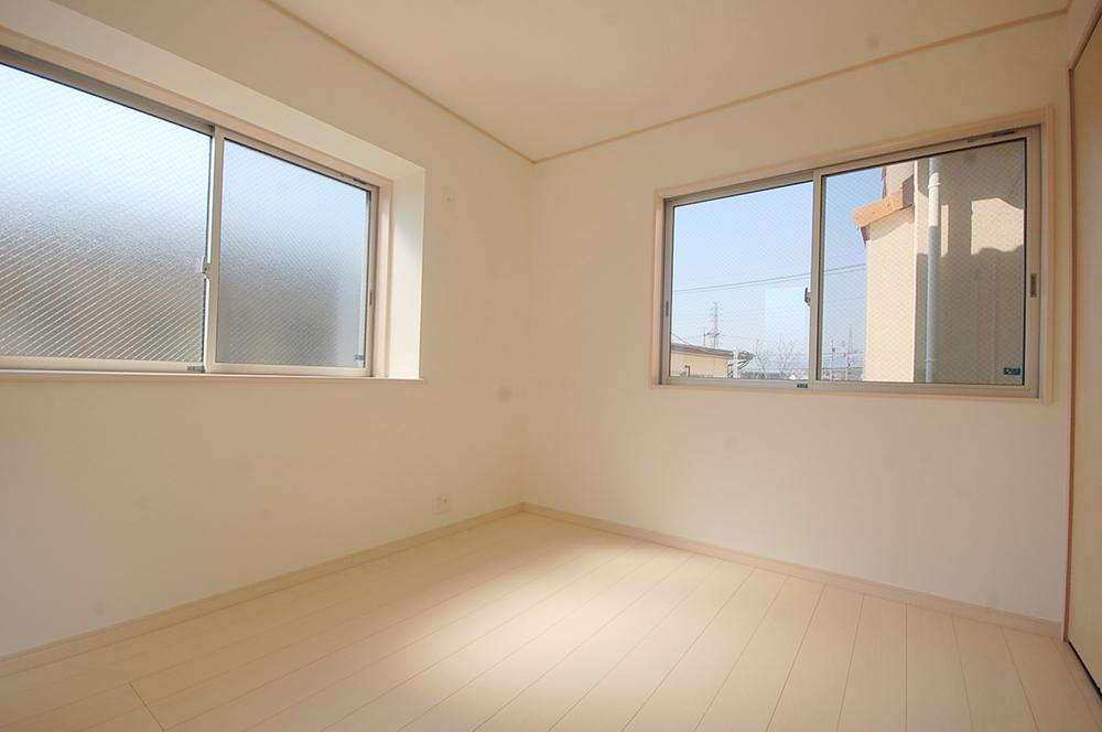 Same specifications photos (Other introspection). Example of construction