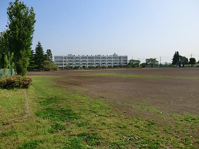 Junior high school. Akiruno Tatsuhigashi until junior high school 2225m