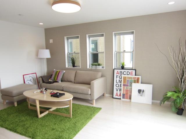 Living. Indoor (10 May 2013) Shooting