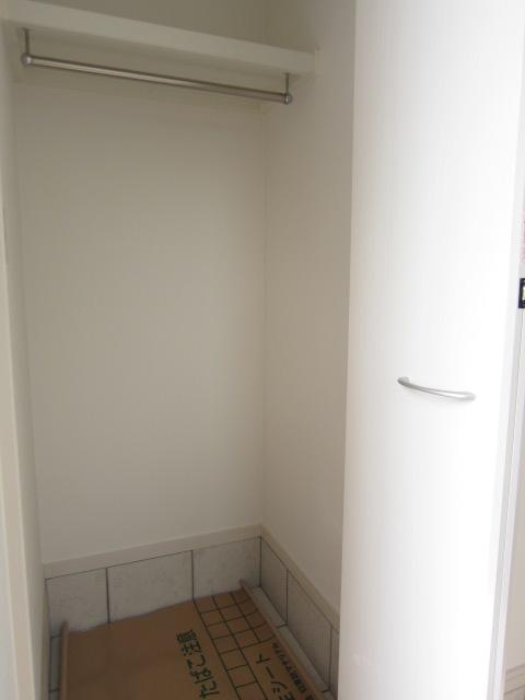 Receipt. Indoor (10 May 2013) Shooting