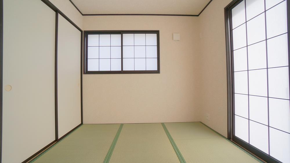 Other introspection. Japanese style room