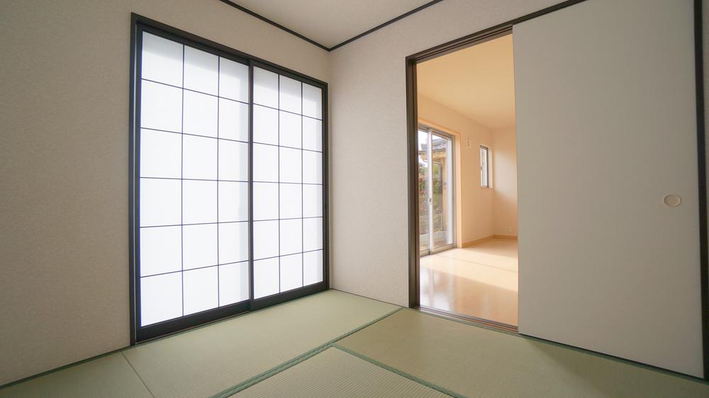 Other introspection. Japanese style room