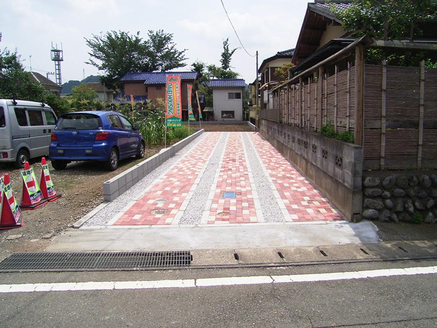 Local photos, including front road. Local (September 2013) Shooting