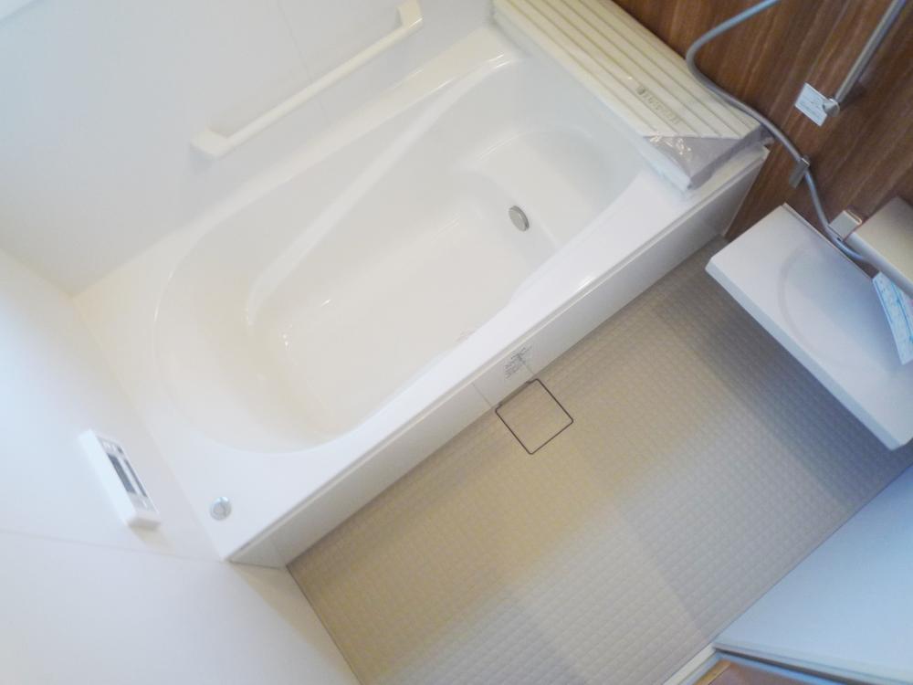 Bathroom. (2013 11.24) shooting