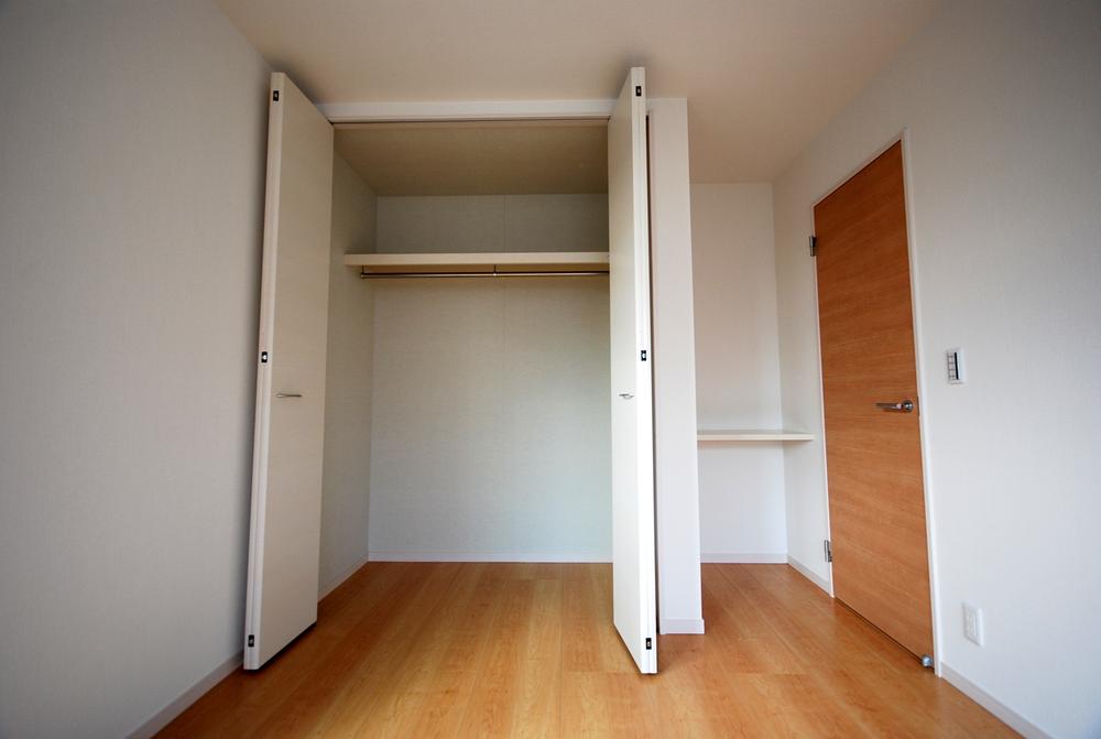 Receipt. Local (11 May 2013) Shooting