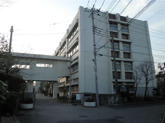 Junior high school. Seisen until junior high school 695m Seisen Junior High School 9 minute walk (about 695m)