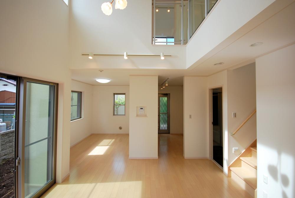 Living. Indoor (10 May 2013) Shooting