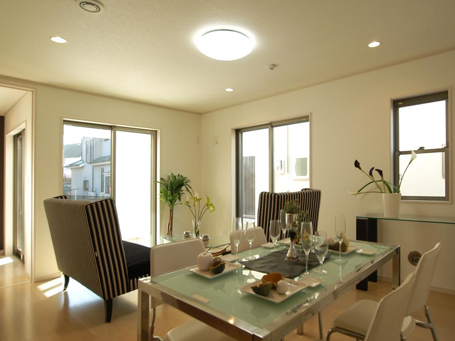 Living. Indoor (12 May 2013) Shooting 1 Building