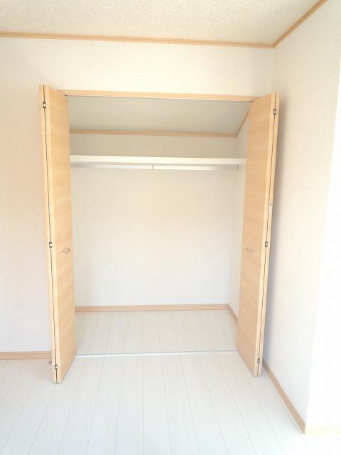 Receipt. 2013.12.02 shooting 7 Building room