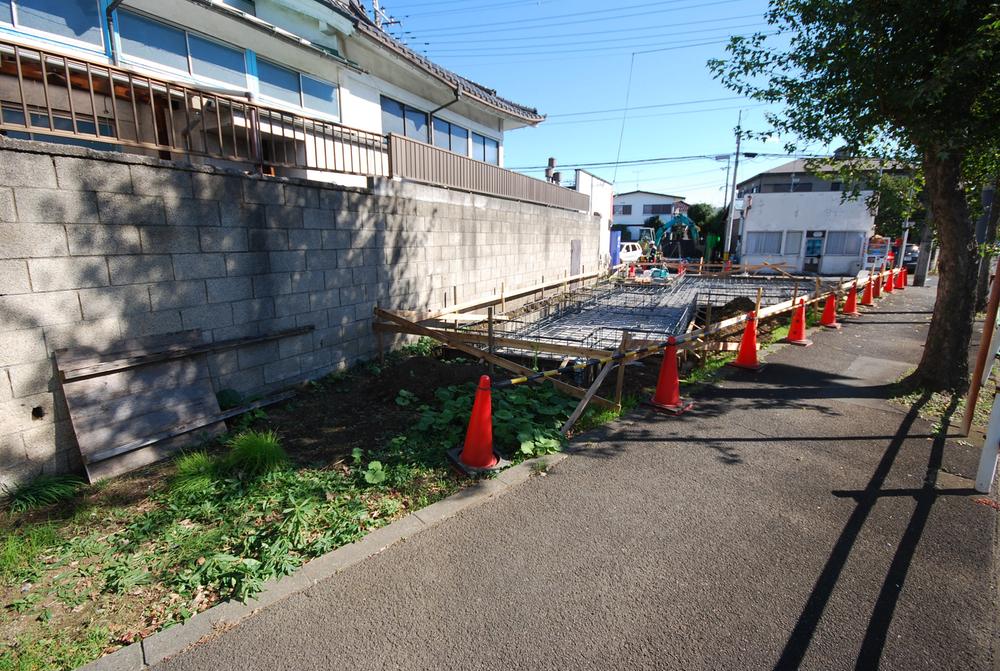 Local appearance photo. Local (11 May 2013) Shooting