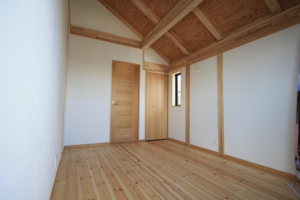 Same specifications photos (Other introspection). Seller construction cases