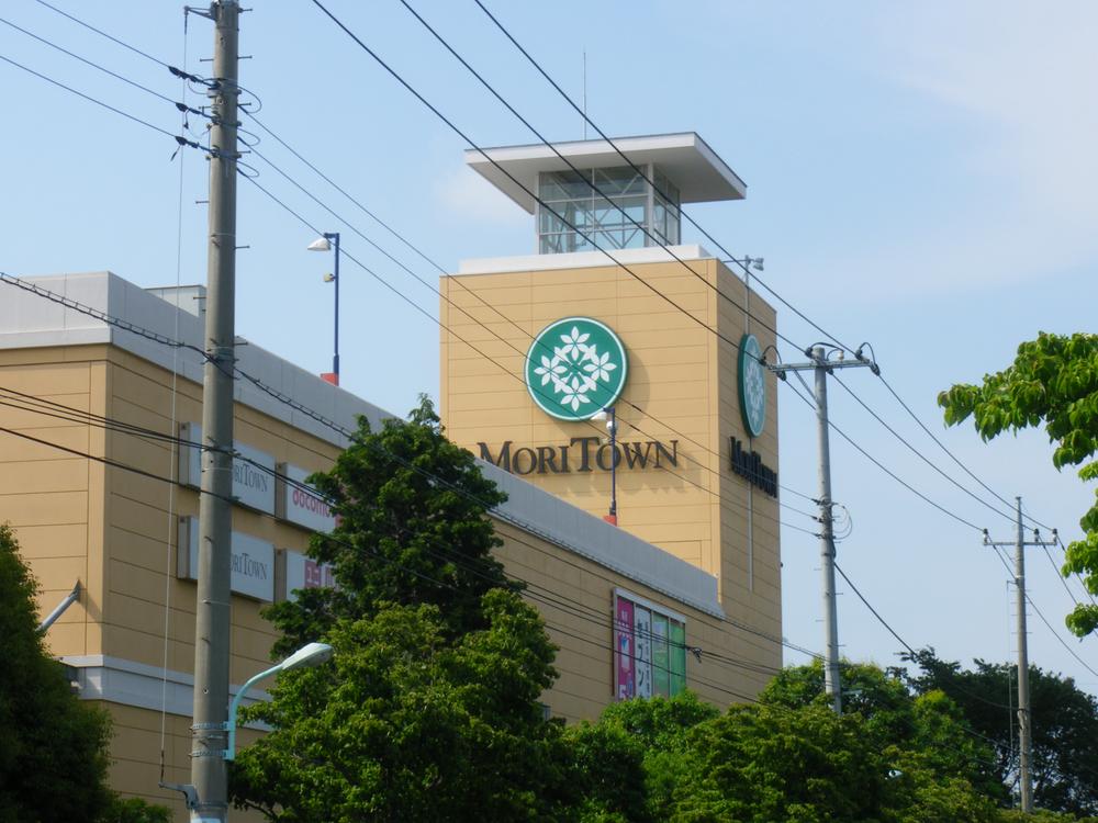 Other. 22-minute walk a large shopping mall to "Mori Town" (about 1700m)