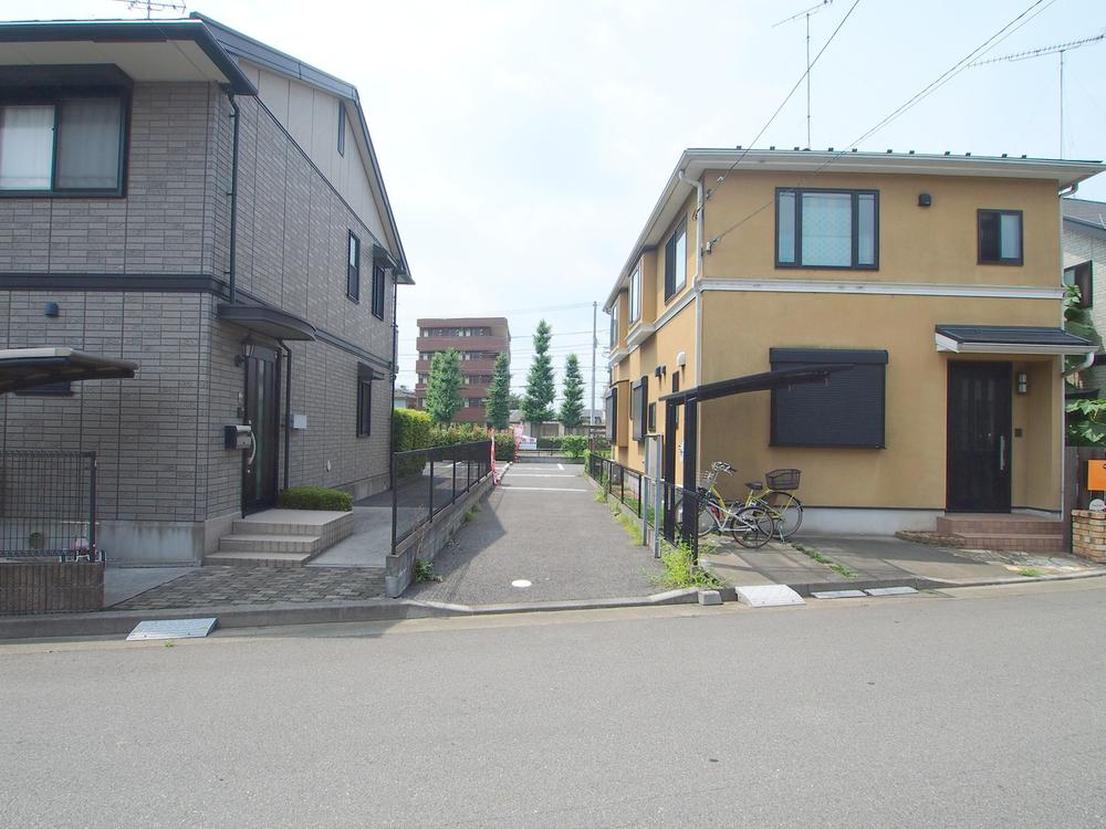 Local photos, including front road. Local (July 2013) Shooting